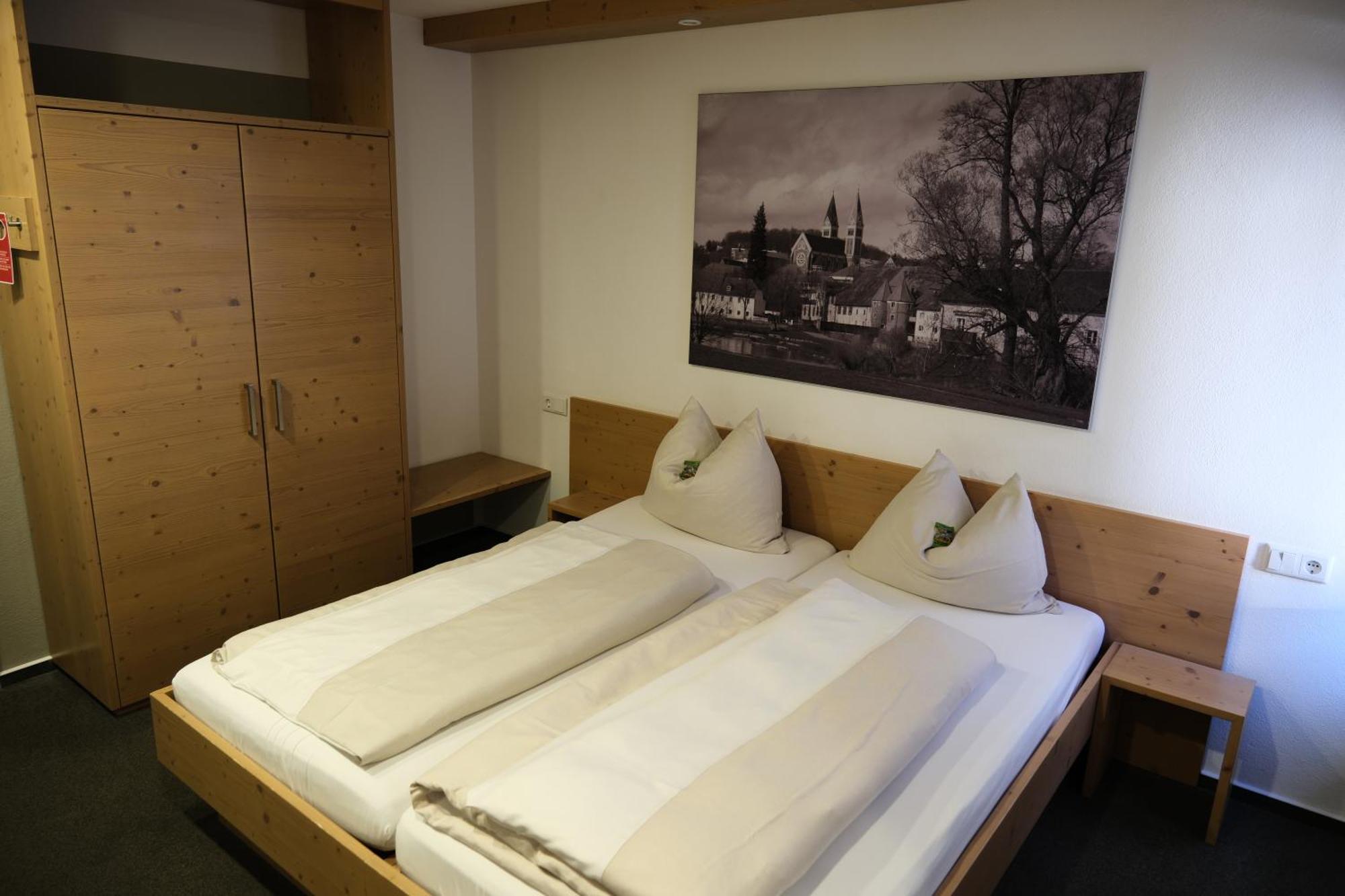 "Beim Butz" Hotel Worth an der Donau Exterior photo
