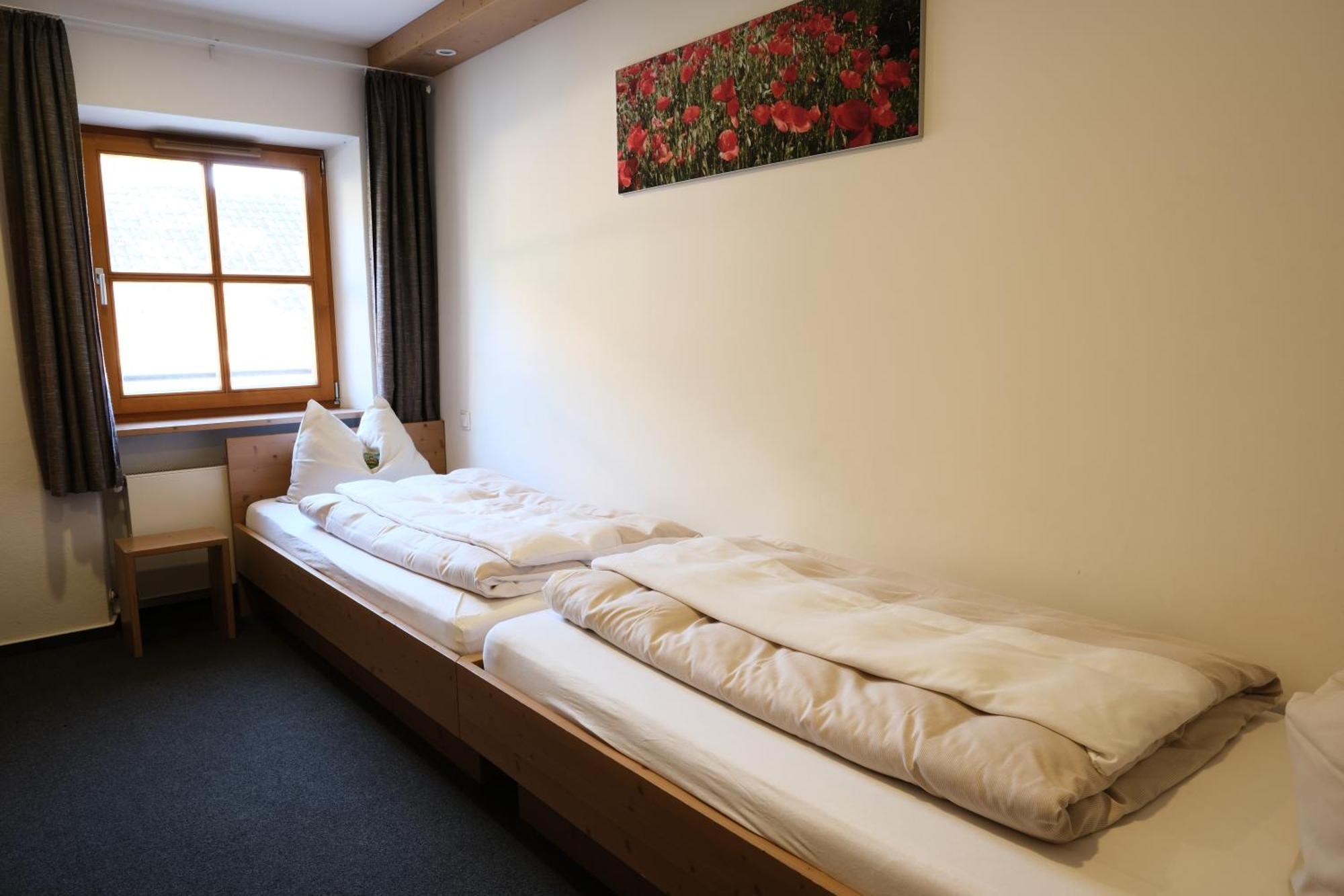 "Beim Butz" Hotel Worth an der Donau Exterior photo