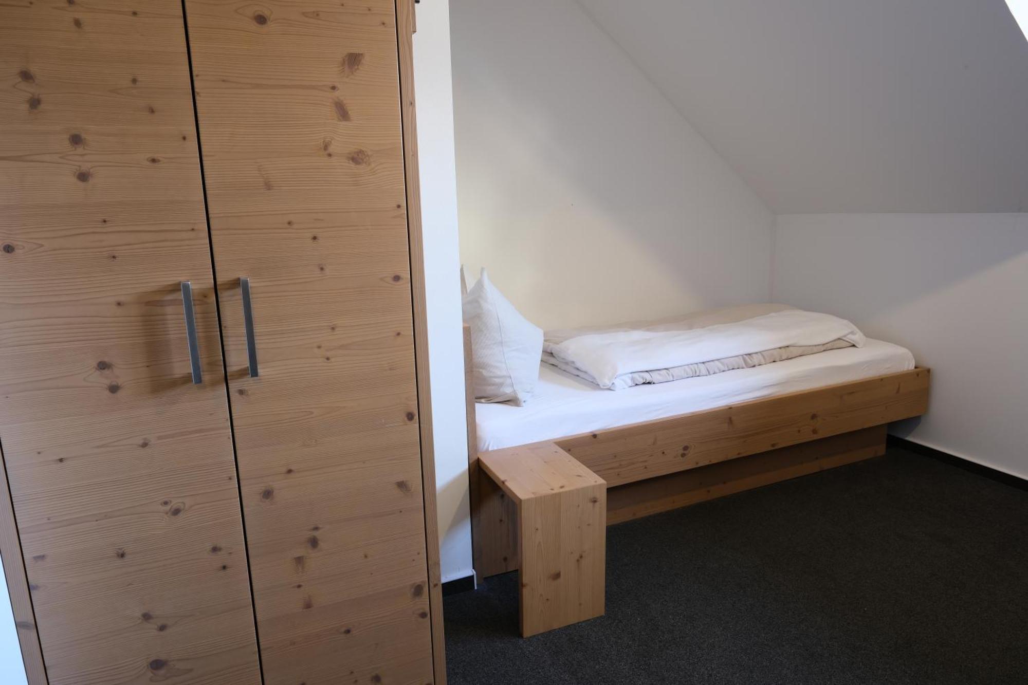 "Beim Butz" Hotel Worth an der Donau Exterior photo