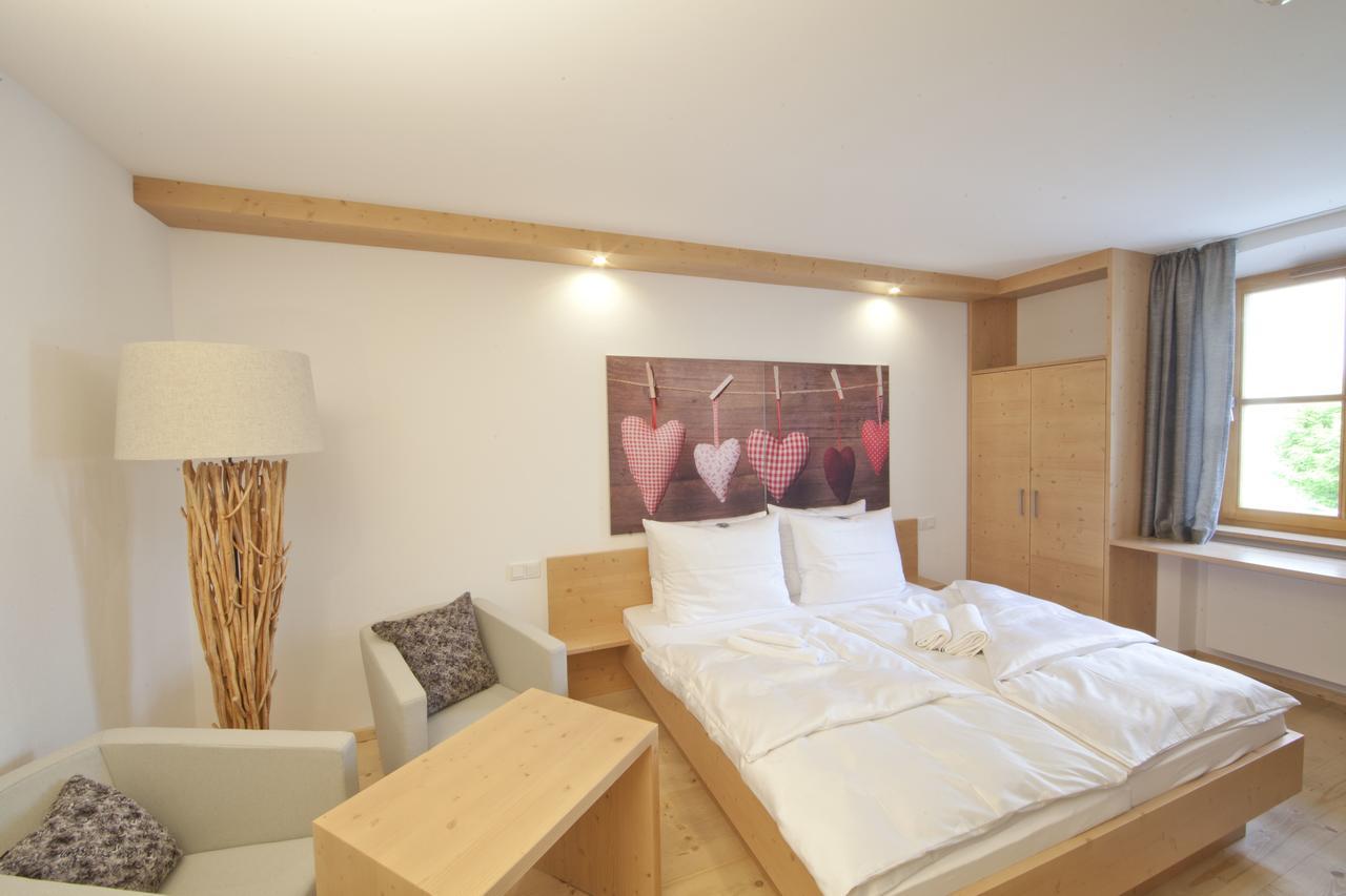 "Beim Butz" Hotel Worth an der Donau Room photo